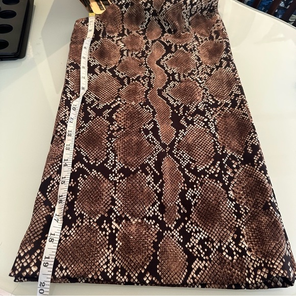 Babaton Snakeskin Reptile Print Strapless Cropped Jumpsuit Size 2 ** please read - Picture 7 of 11